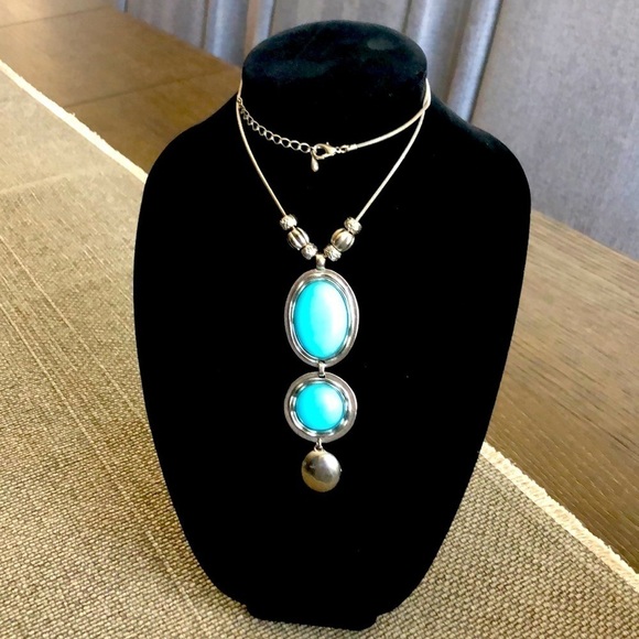 70s inspired Fashion long necklace w faux turquoise stones - Picture 2 of 9